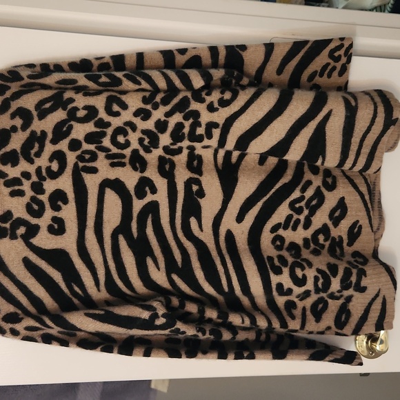 Charter Club Cushmere crew neck animal print sweater - Picture 7 of 9